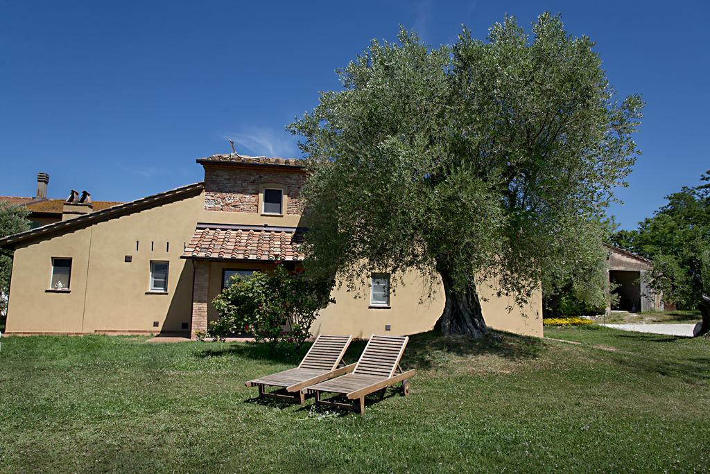 Agriturismo L'Isola Crespina Номер фото