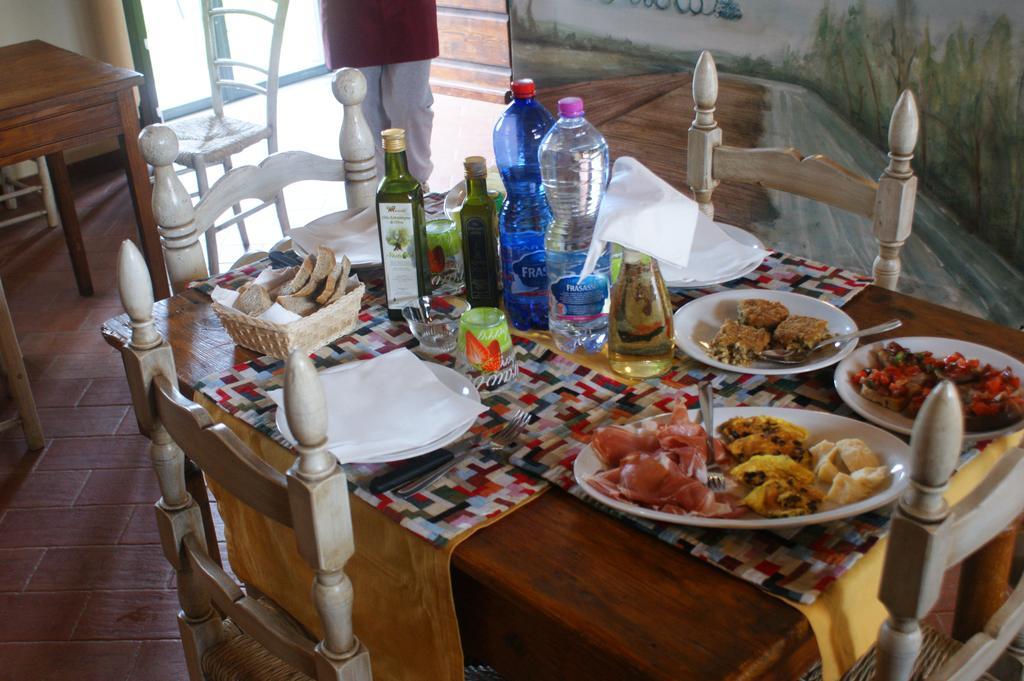 Agriturismo L'Isola Crespina Номер фото