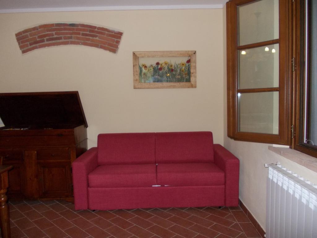 Agriturismo L'Isola Crespina Номер фото
